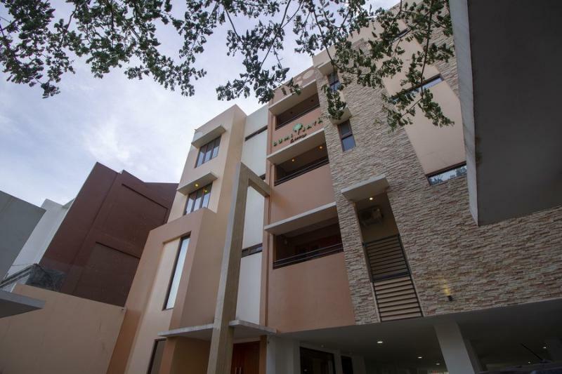 Reddoorz Plus @ Cbd Bintaro South Tangerang Exterior foto